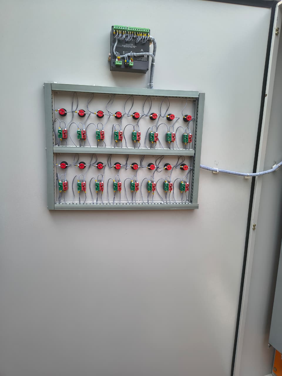 PLC Control Circuit Interface Array